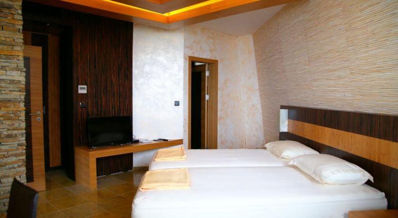Art Complex Anel 3*