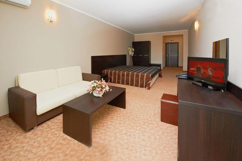 Central Plaza Pomorie 3*