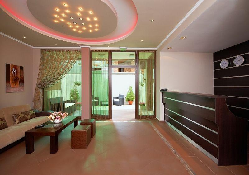 Central Plaza Pomorie 3*