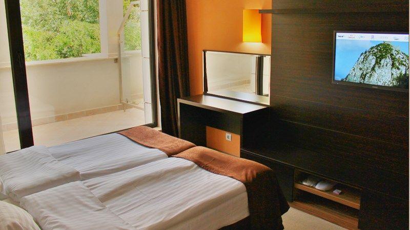 Dream Hotel 3*