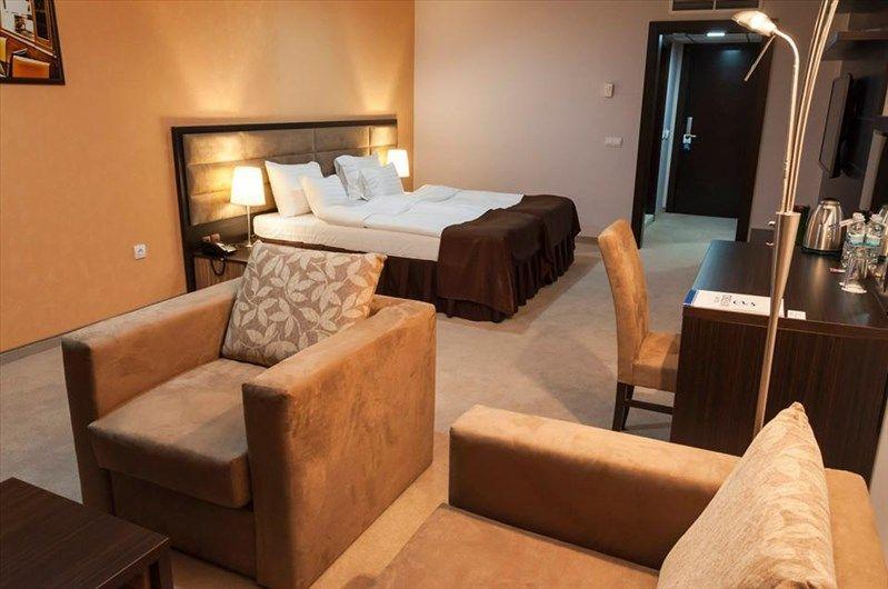 Dream Hotel 3*