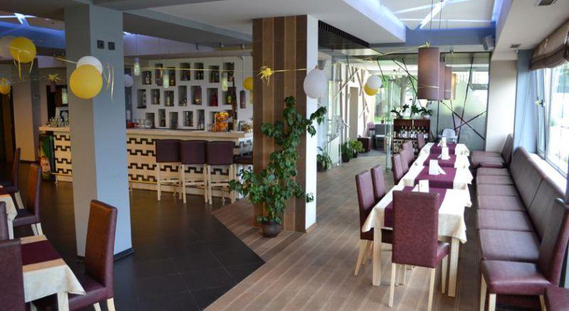 Elate Plaza 3*