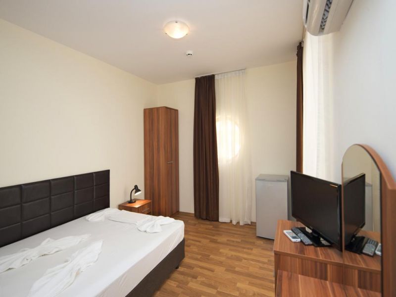 Golden Ina Rumba Beach 3*