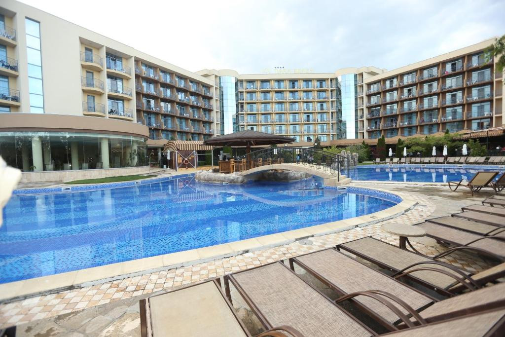 Tiara Beach 4*