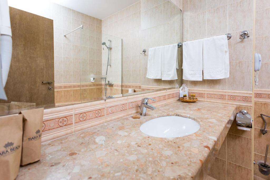 Tiara Beach 4*