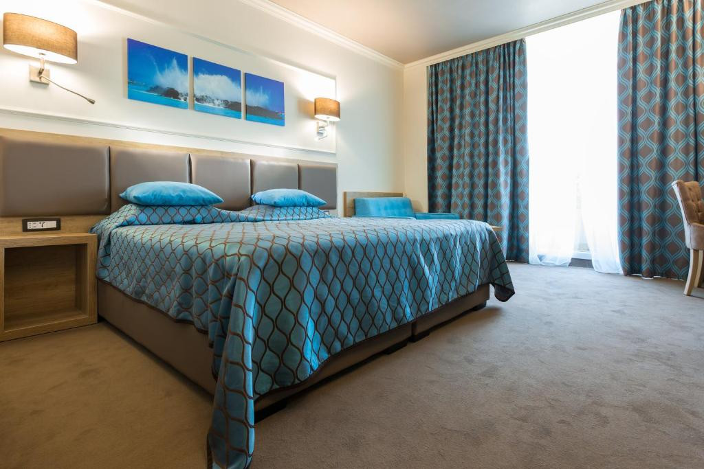Tiara Beach 4*