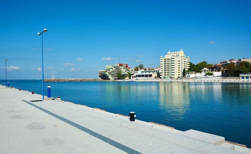 Interhotel Pomorie 3*