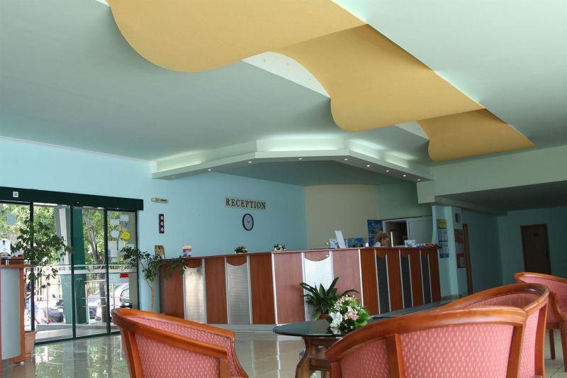 Interhotel Pomorie 3*