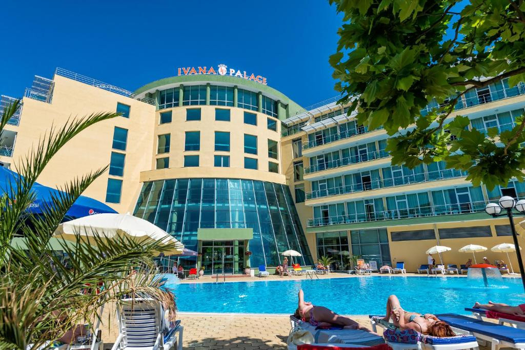 Ivana Palace 4*