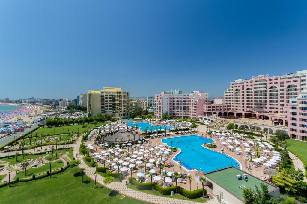 Dit Majestic Beach Resort 4*