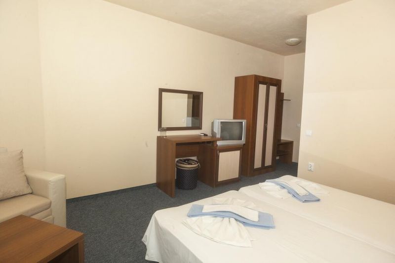 Ravda Bay Apt 3*