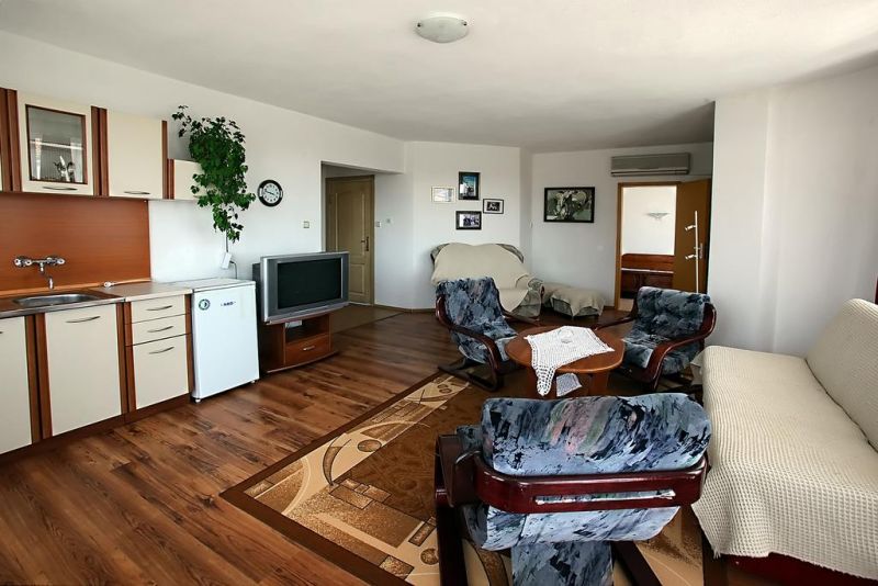 Ravda Bay Apt 3*