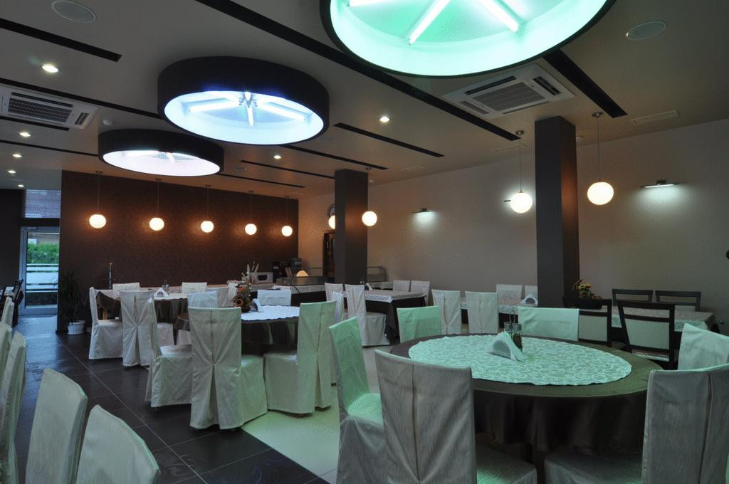 Regata Palace 3*