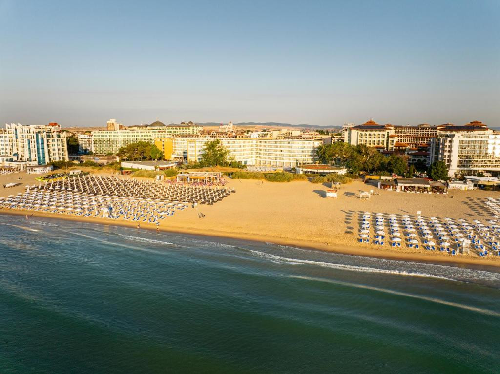 Aluasoul Sunny Beach (Ex. Riu Helios) 4*