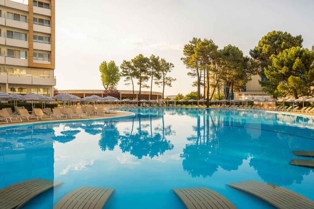 Aluasoul Sunny Beach (Ex. Riu Helios) 4*