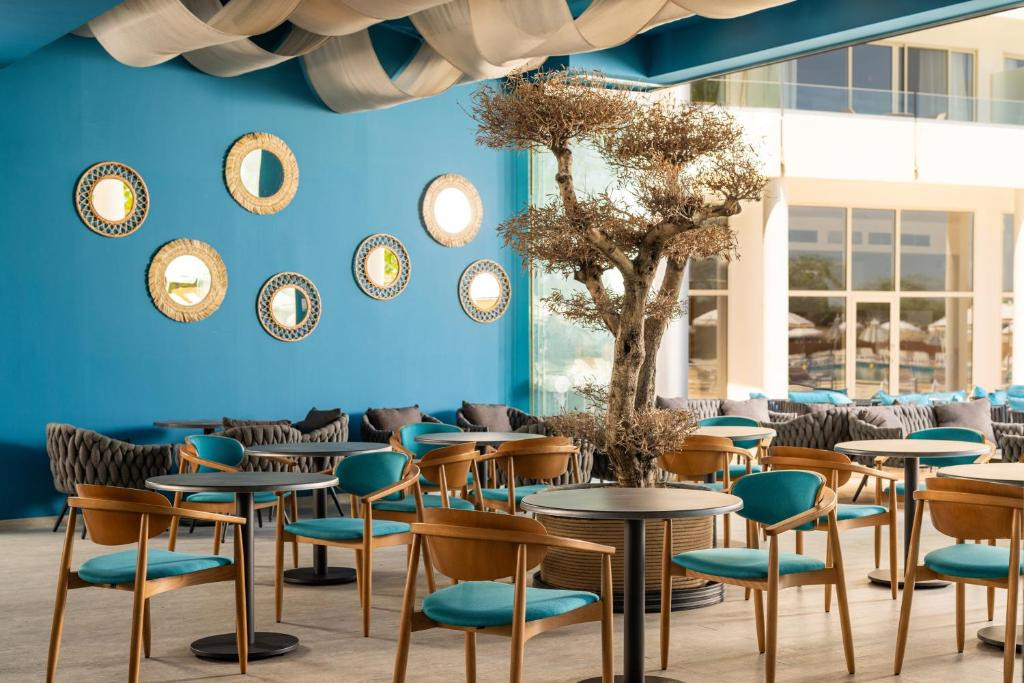 Aluasoul Sunny Beach (Ex. Riu Helios) 4*