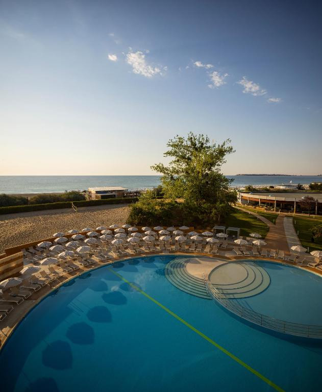 Aluasoul Sunny Beach (Ex. Riu Helios) 4*
