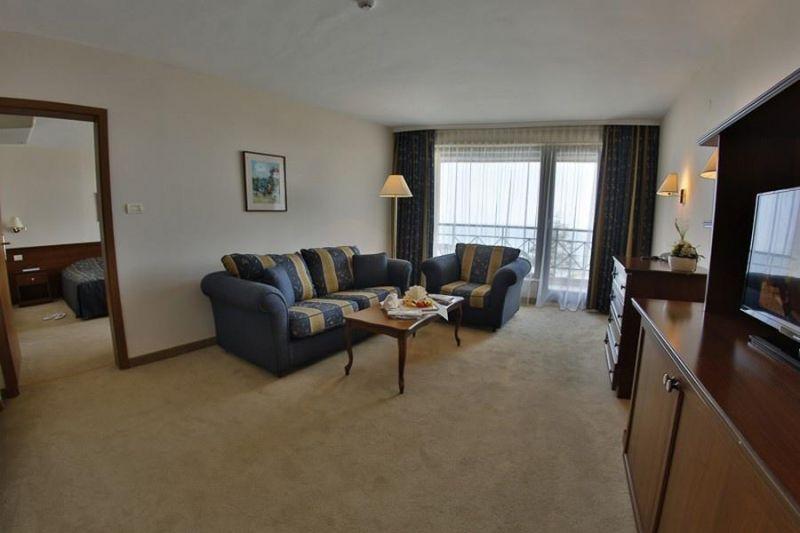 Riviera Beach 5*