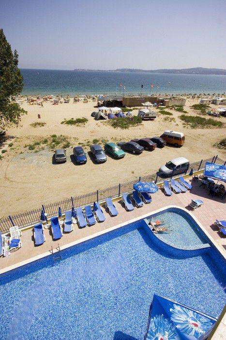 Royal Beach 3*