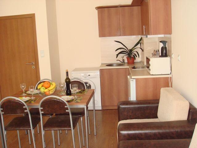Royal Dreams Apt 3*