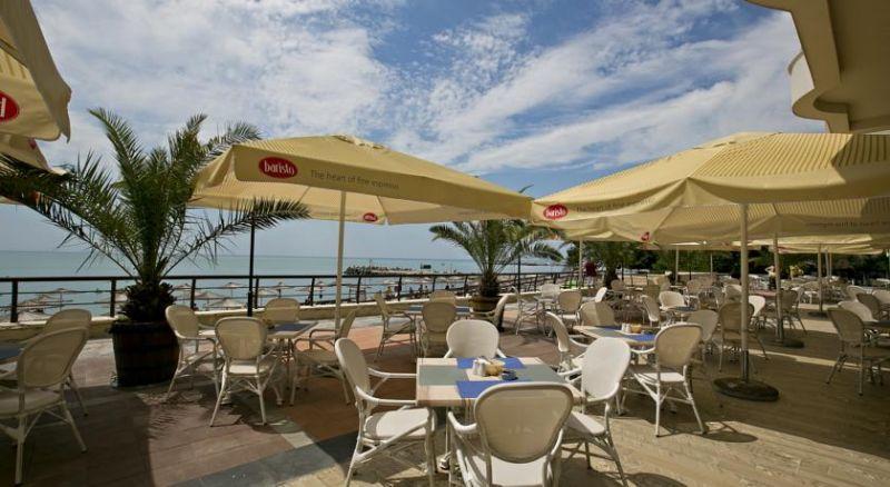 Royal Grand Hotel And Spa 4*
