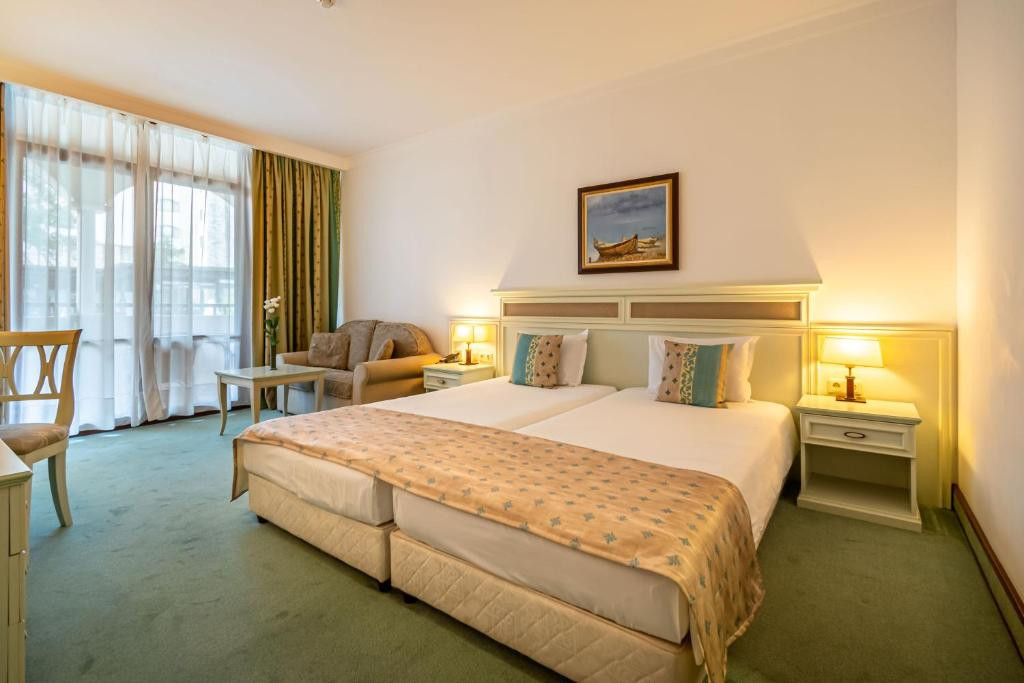 Helena Park (Ex. Royal Palace Helena Park) 5*