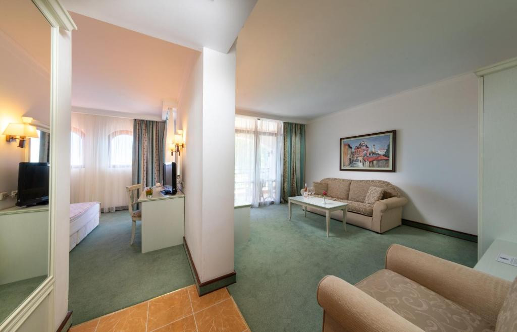 Helena Park (Ex. Royal Palace Helena Park) 5*