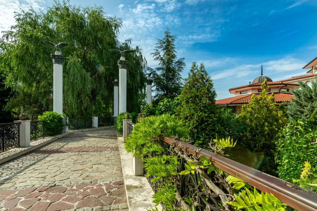 Helena Park (Ex. Royal Palace Helena Park) 5*