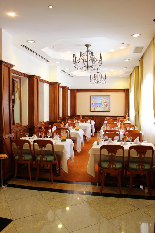 Helena Park (Ex. Royal Palace Helena Park) 5*