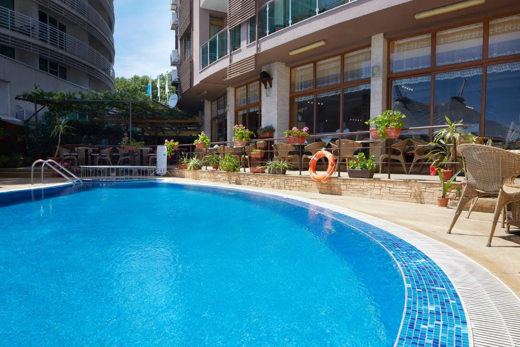 Sea Breeze 3*