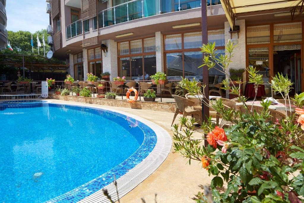 Sea Breeze 3*