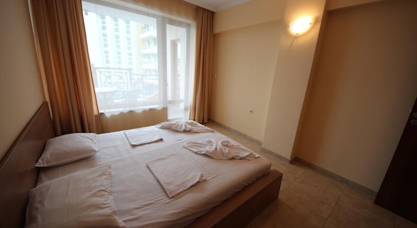 Sea Regal 3*