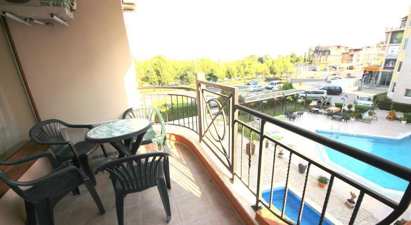 Sea Regal 3*