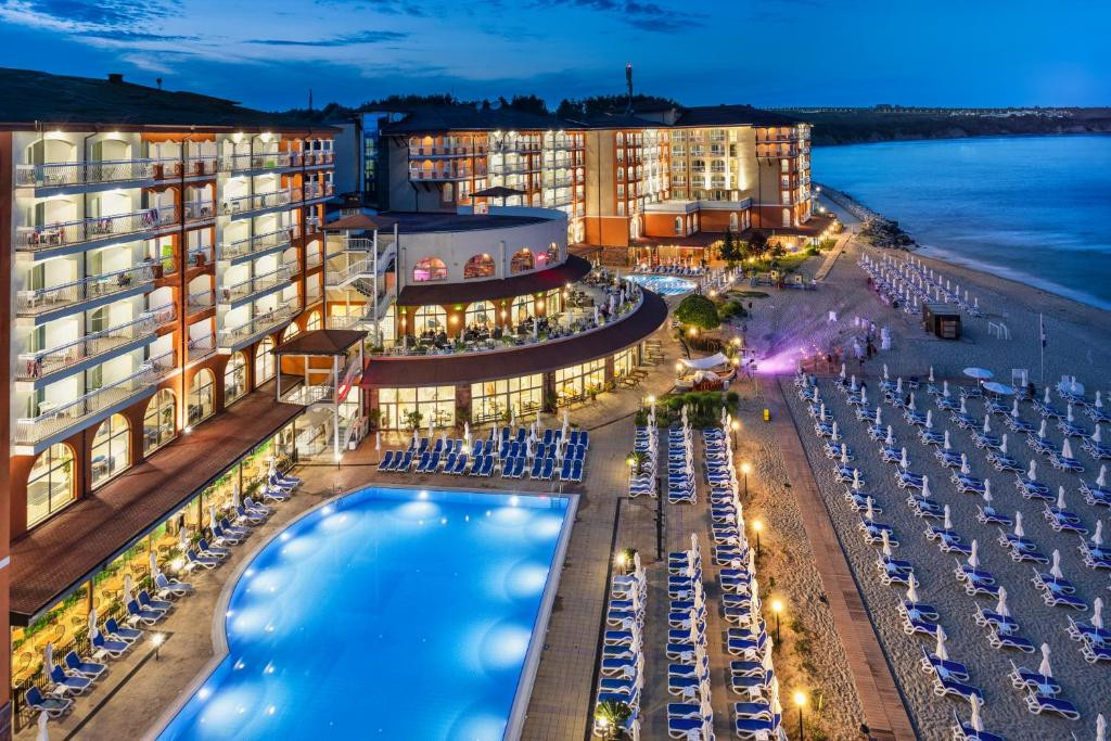 Sol Luna Bay Resort 4*