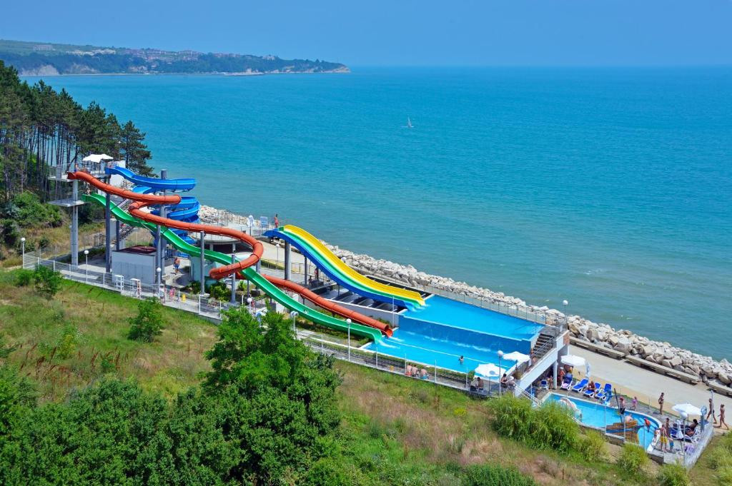 Sol Luna Bay Resort 4*