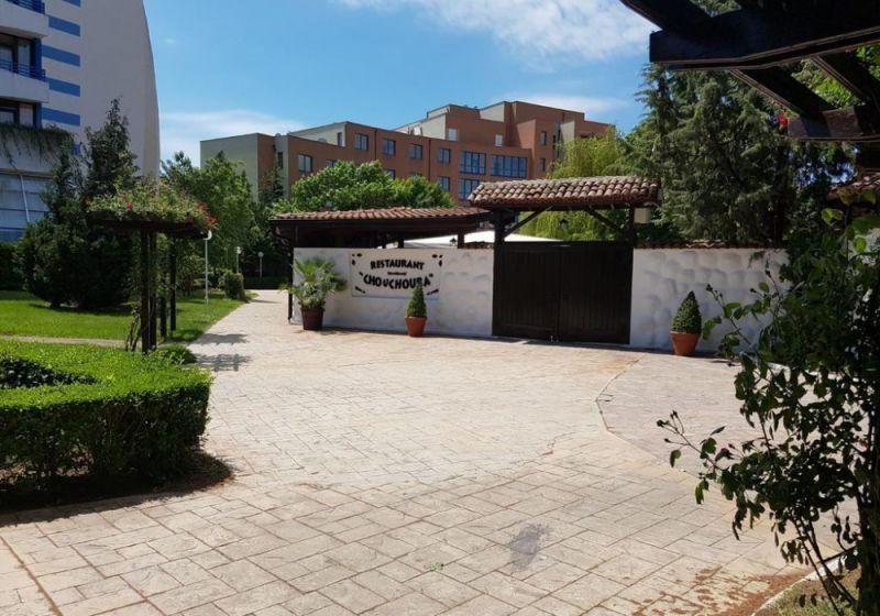 Trakia Plaza Apt 3*
