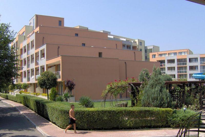 Trakia Plaza Apt 3*