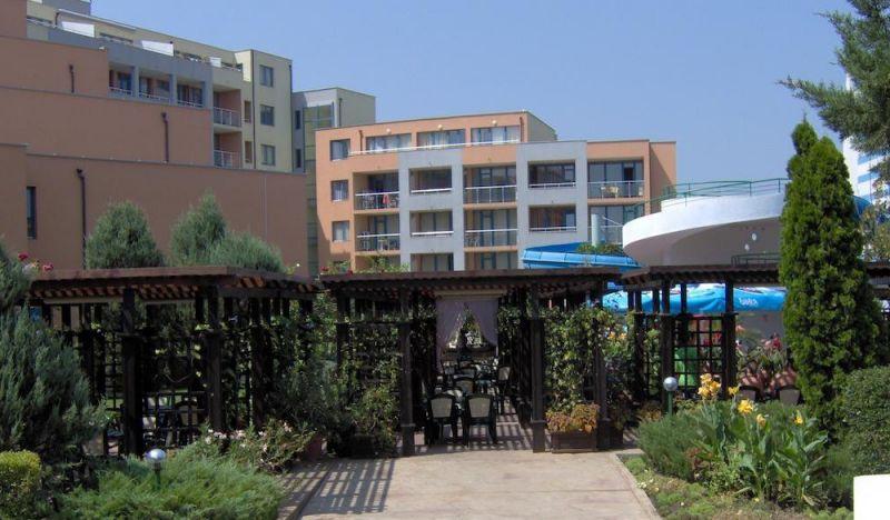 Trakia Plaza Apt 3*