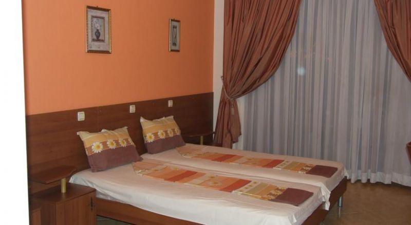 Tropicana 2*