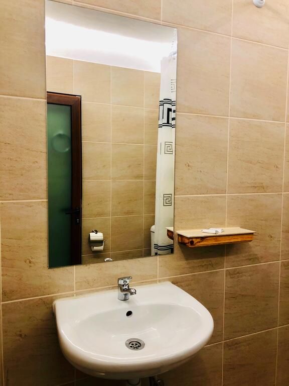 Villa Adrian 2*