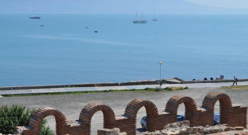Villa Elea 3*