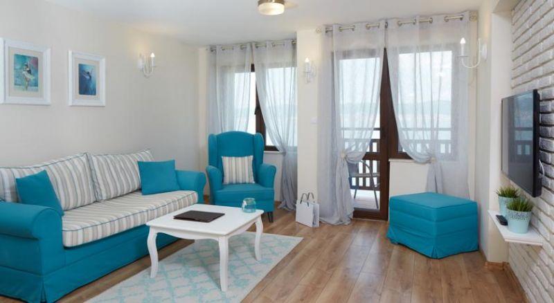 Villa Elea 3*
