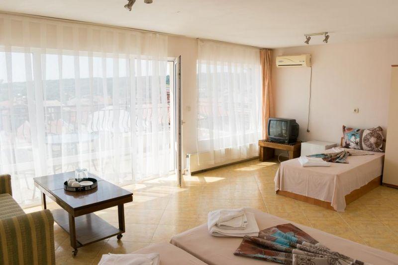 Villa Eos 3*