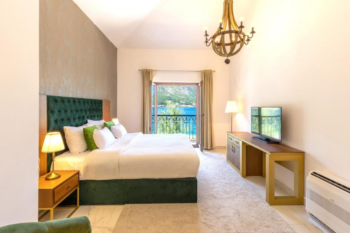 Huma Kotor Bay (Ex. Allure Palazzi Kotor Bay) 5*