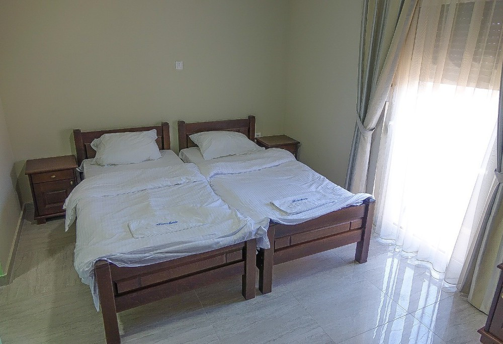 Banbus Apartments  3*