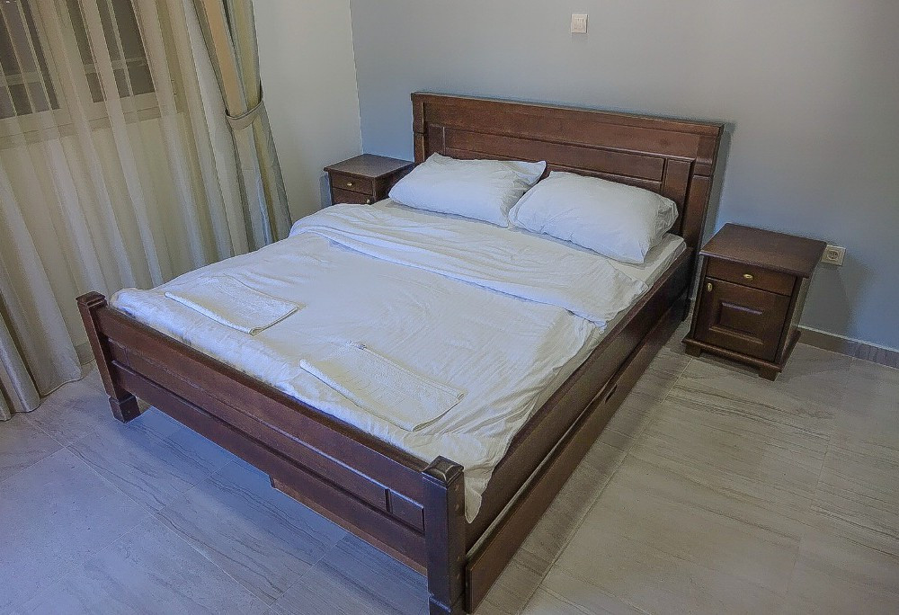 Banbus Apartments  3*