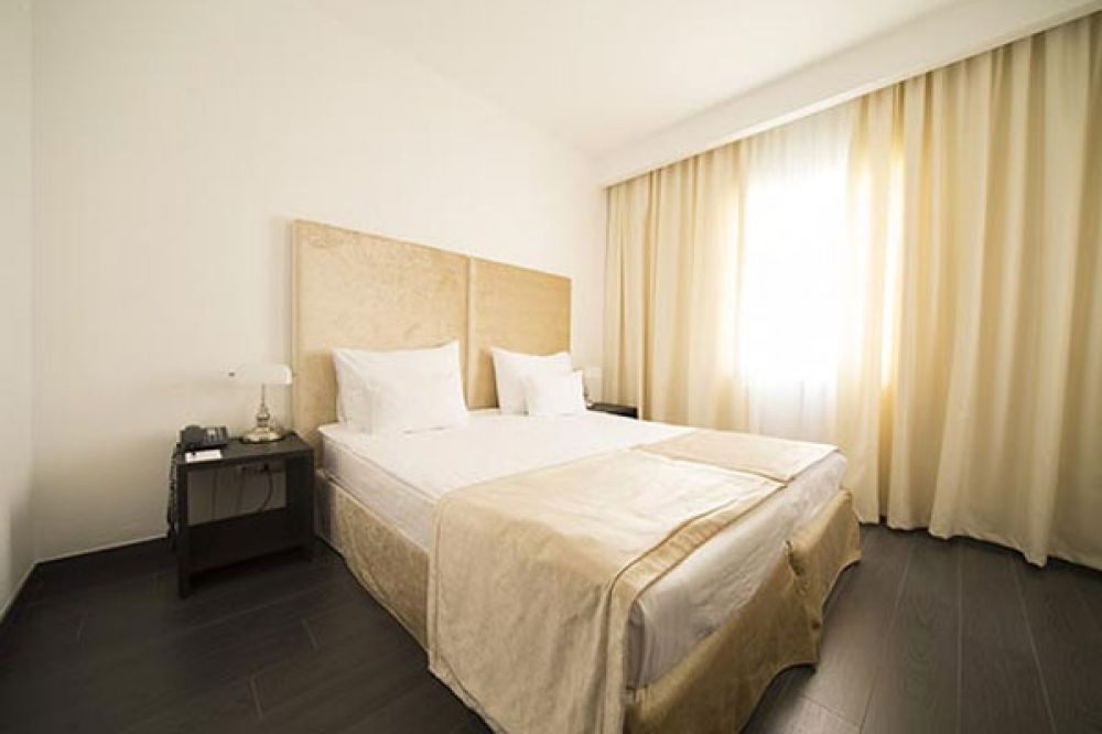 Astoria 4*
