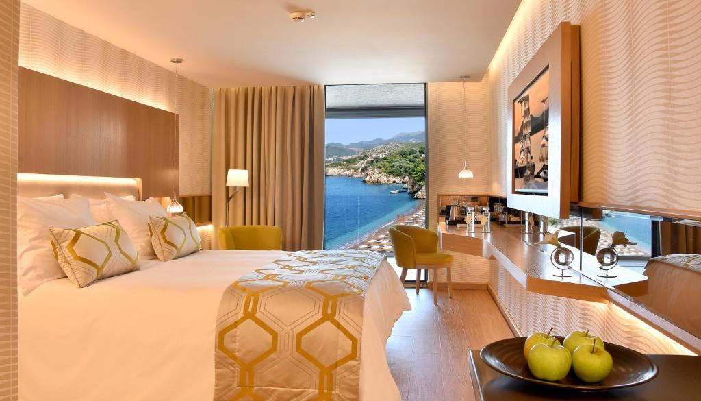 Maestral Resort & Casino 5*