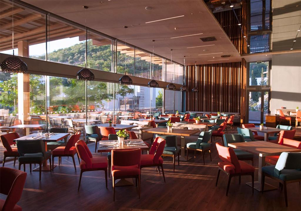 Maestral Resort & Casino 5*