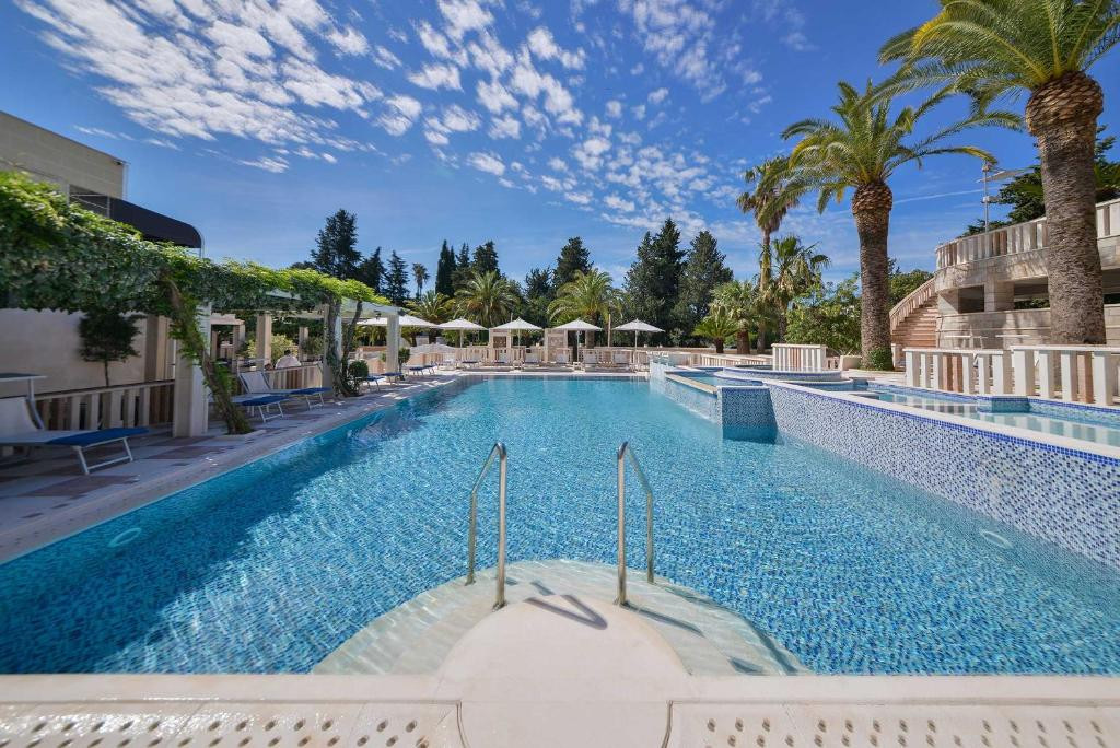 Mediteran Becici 4*